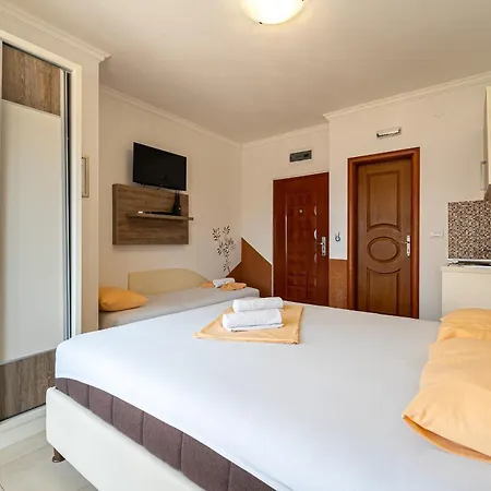 Hotel Palata Saraj Bar Room photo