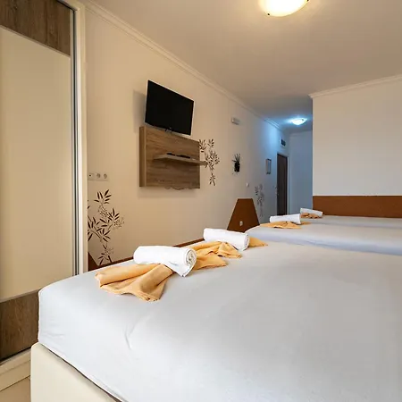 Hotel Palata Saraj Bar Room photo