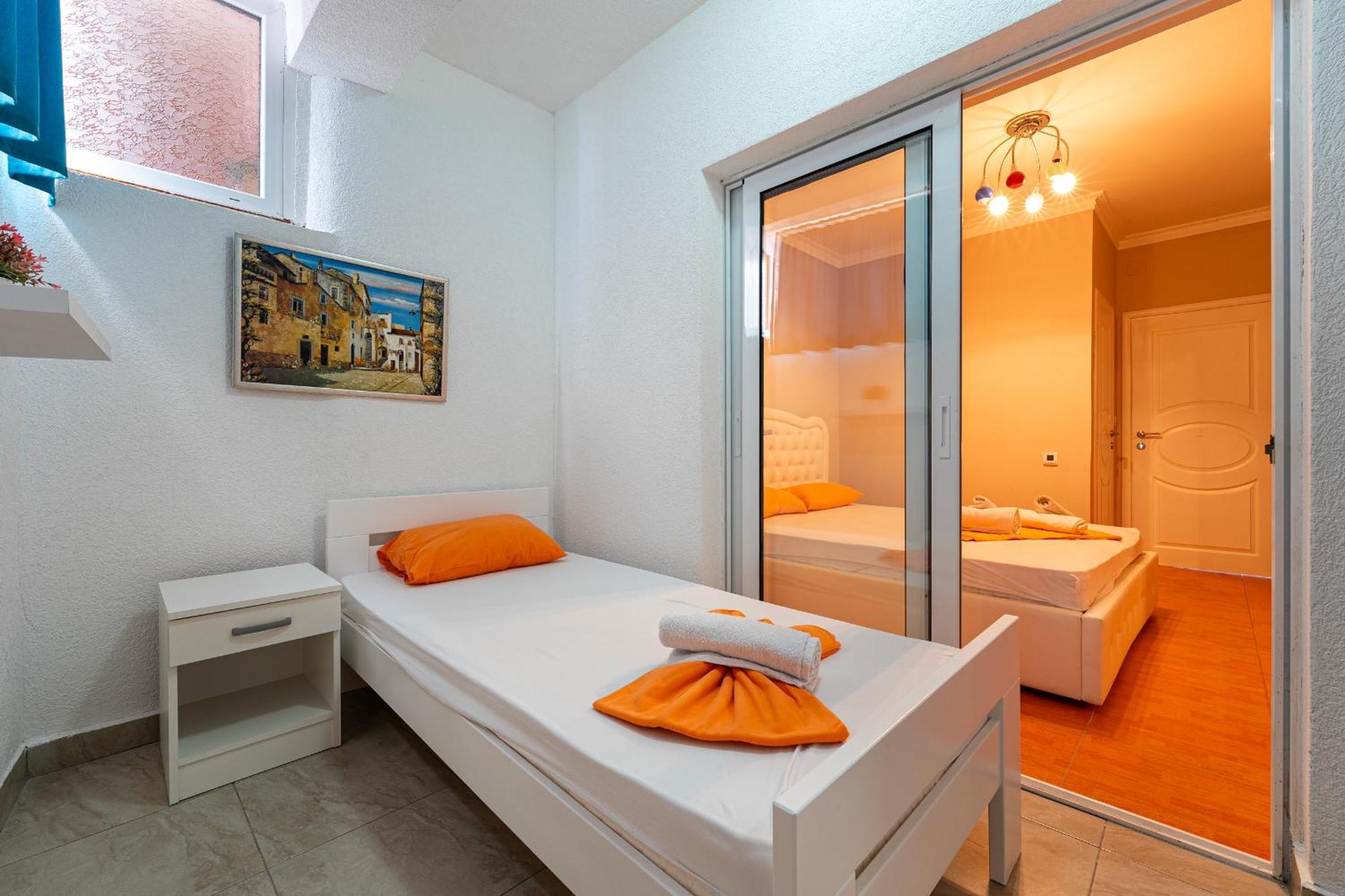 Apartment Palata Saraj Bar