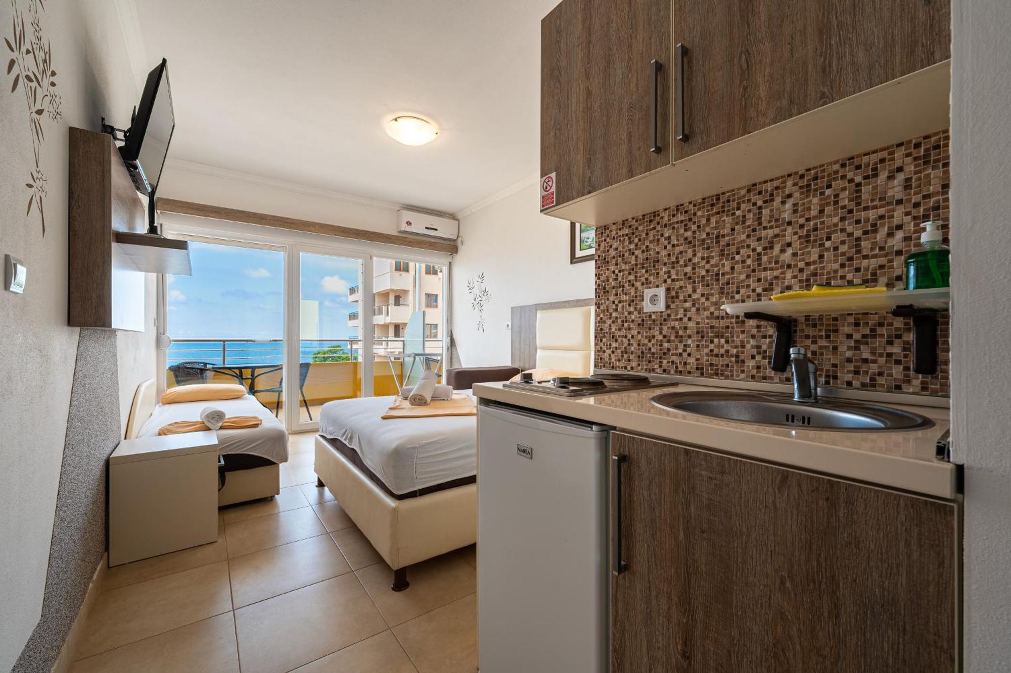 Apartment Palata Saraj *