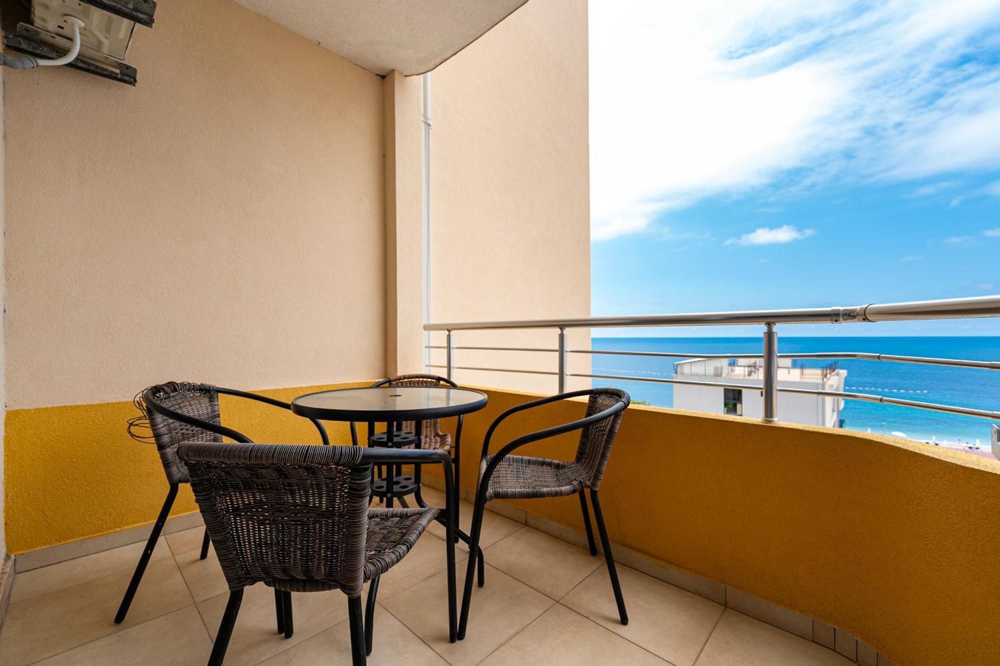 Apartment Palata Saraj *